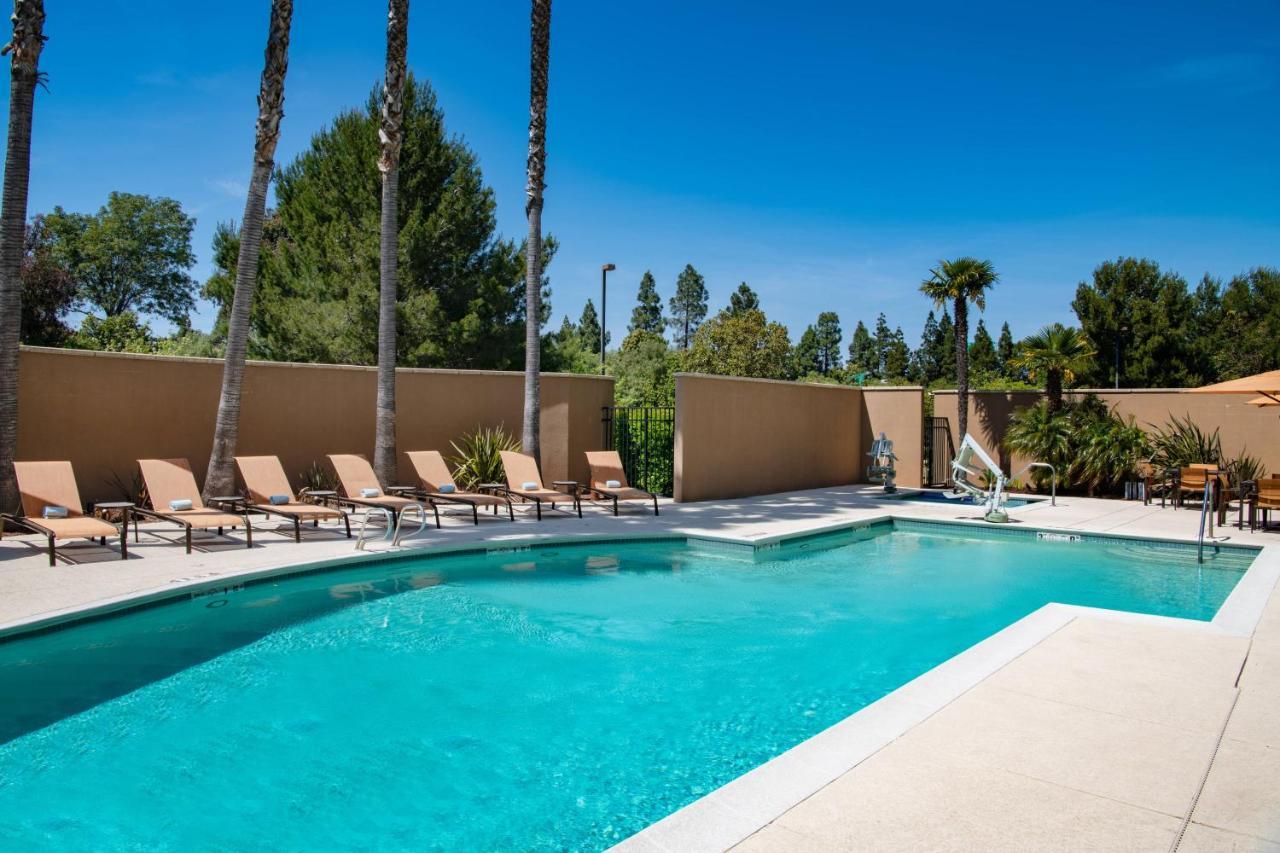 Courtyard By Marriott Newark Silicon Valley Εξωτερικό φωτογραφία