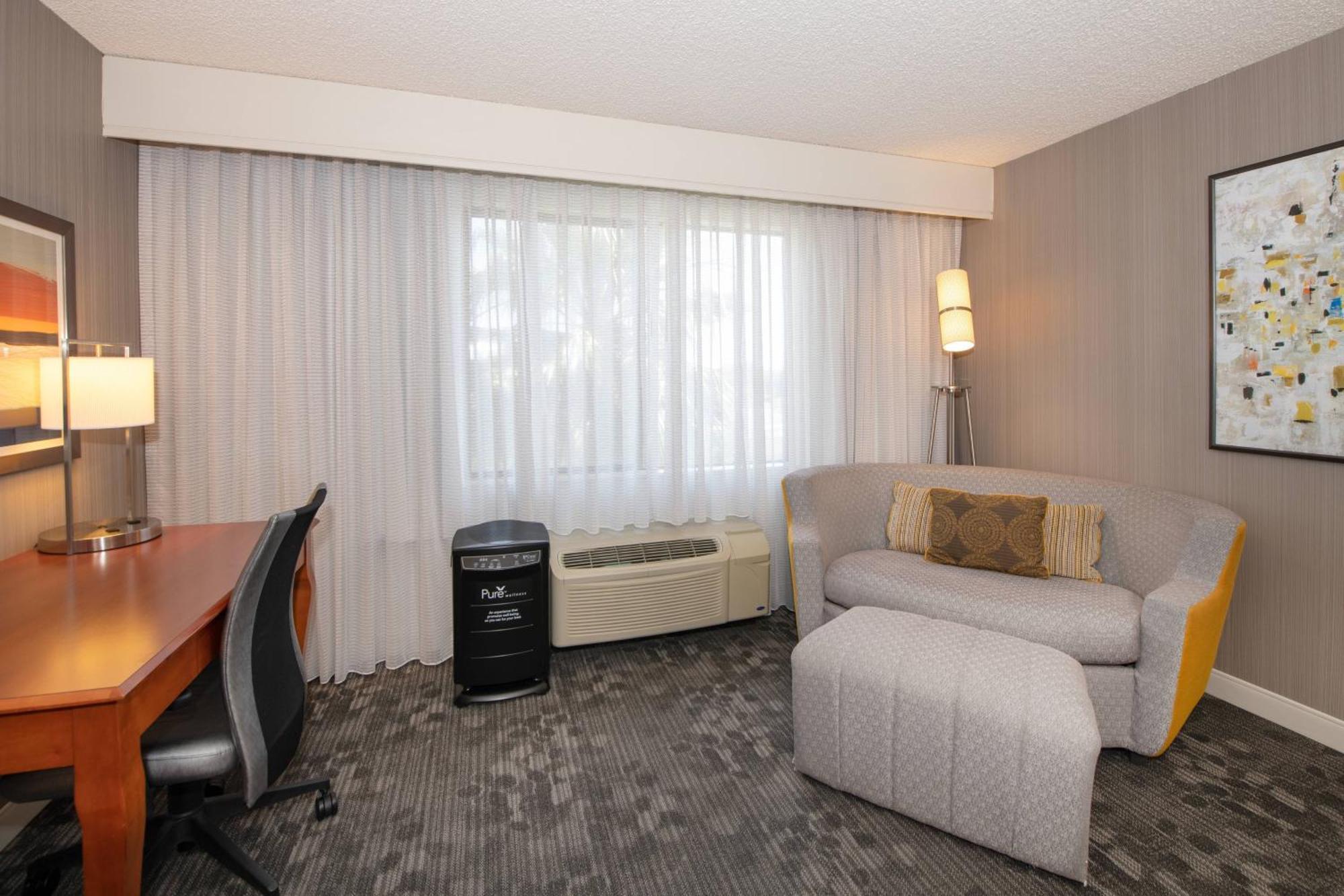 Courtyard By Marriott Newark Silicon Valley Εξωτερικό φωτογραφία